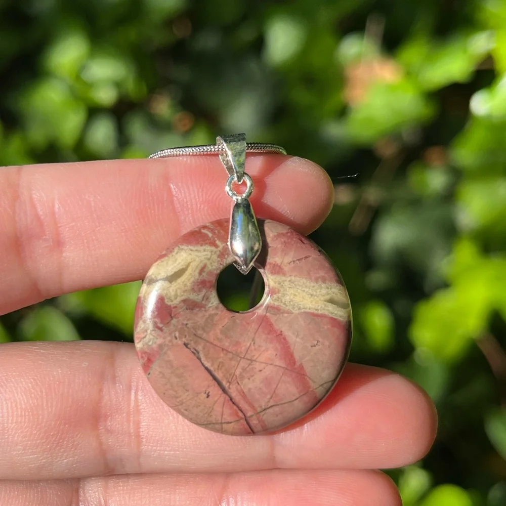 925 silver‎ plated donut shape rhodonite pendant